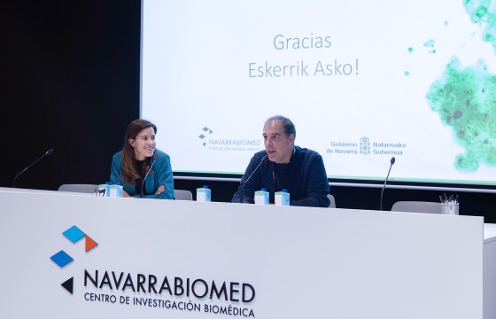 Estela Martínez and David Escors answered questions.