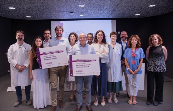 Juan Dubrot y Jesús Urman junto a financiadores y representantes institucionales. 