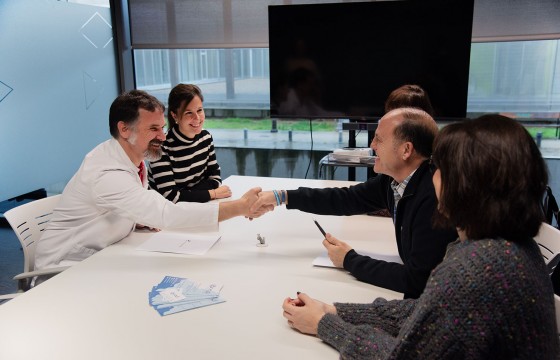 Navarrabiomed-FMS eta ANADIren arteko esparru-hitzarmena sinatzea