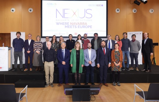 Fernando Alvira, fila superior y tercero por la derecha, junto al resto de ponentes de la Jornada NEXUS Where Navarra meets Europe